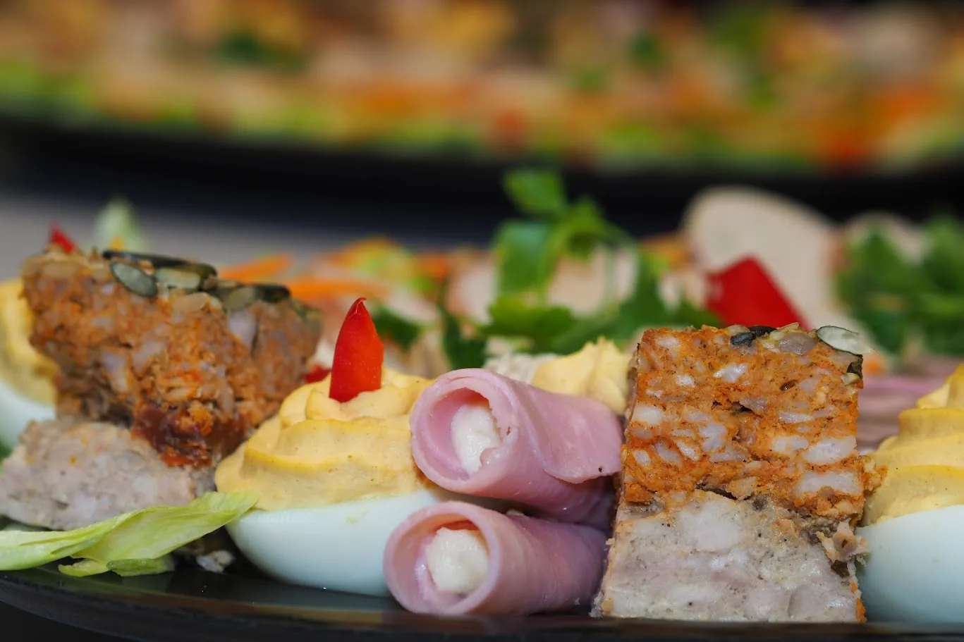 A cold-cut and starter platter